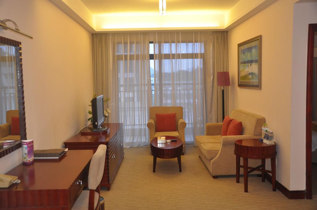 Starway Hotel Silver Zhuhai Chambre photo
